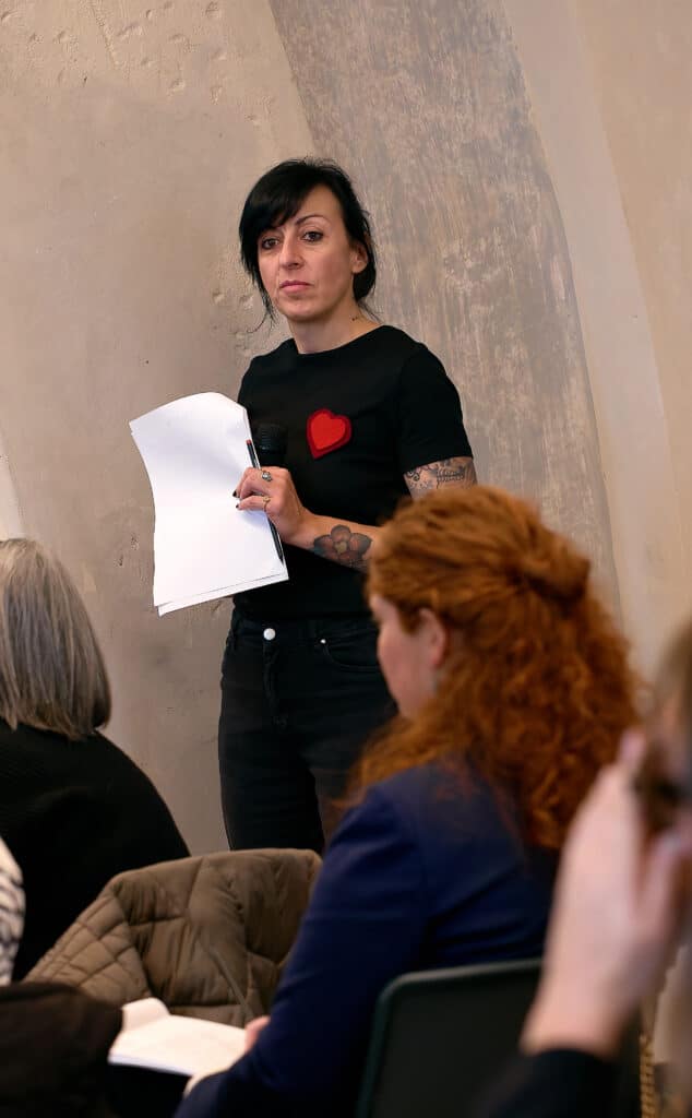 Eleonora Ferrari durante il suo intervento sui testi SEO e posizionamento