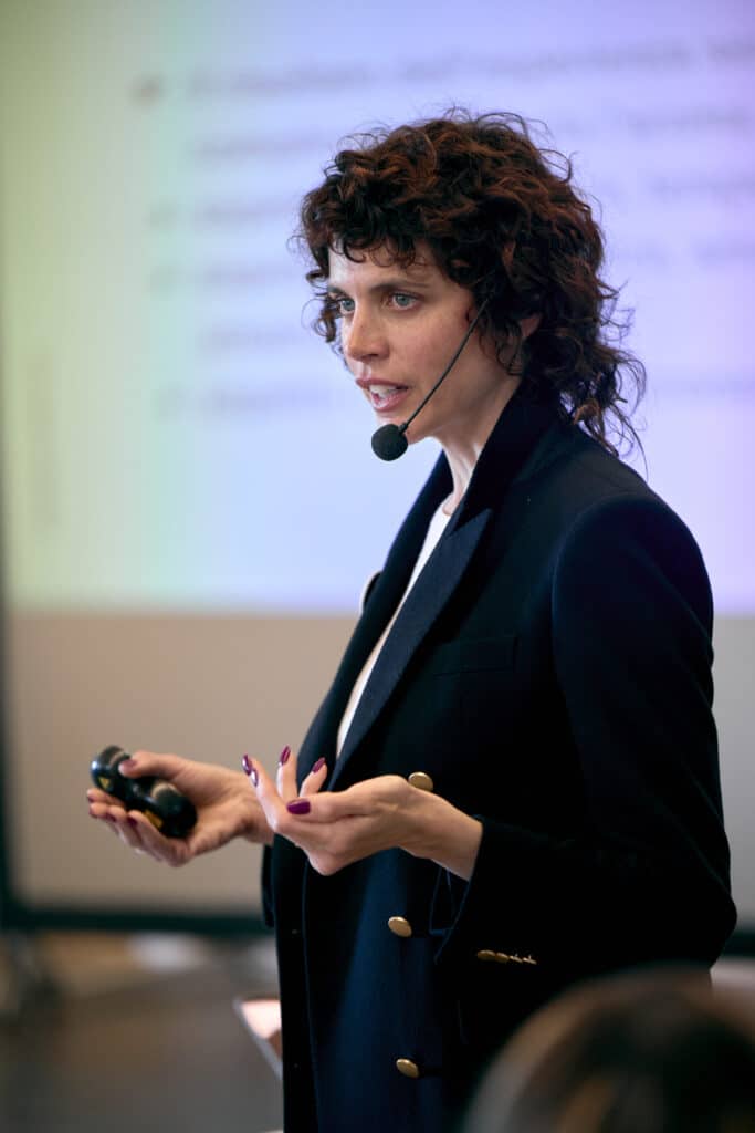 Maria Acquaroli durante lo speech su etica e vendita al Brand Camp 2026